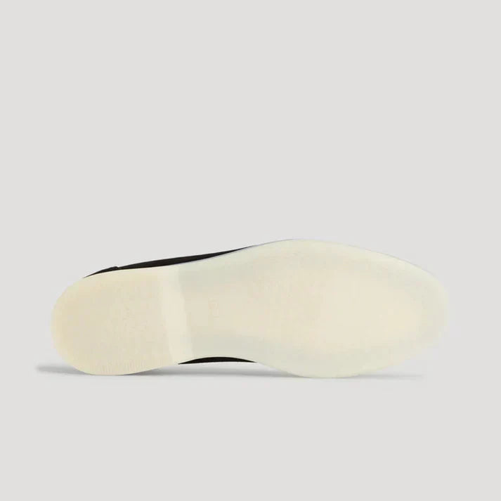 Elegantes mocasines de ante