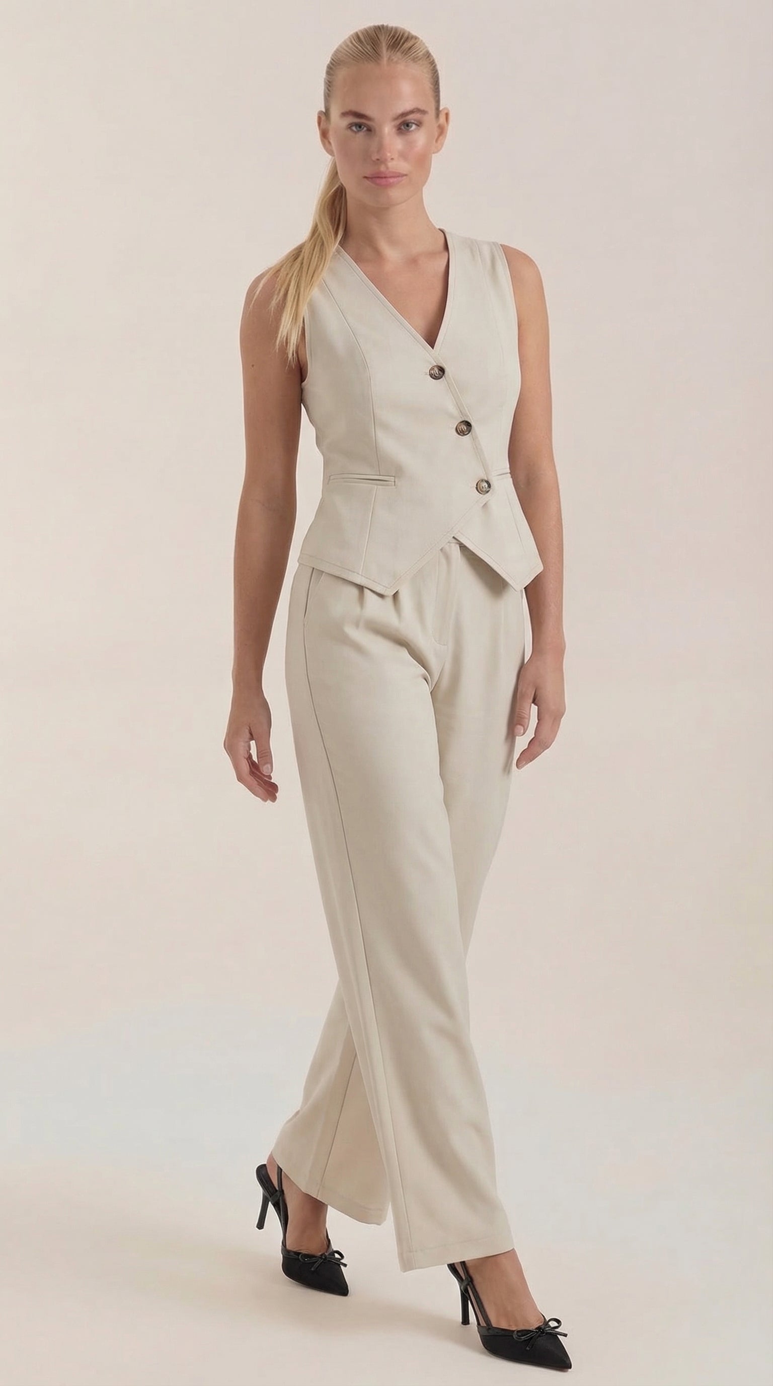 Elise | Traje elegante de dos piezas con escote en V para mujer