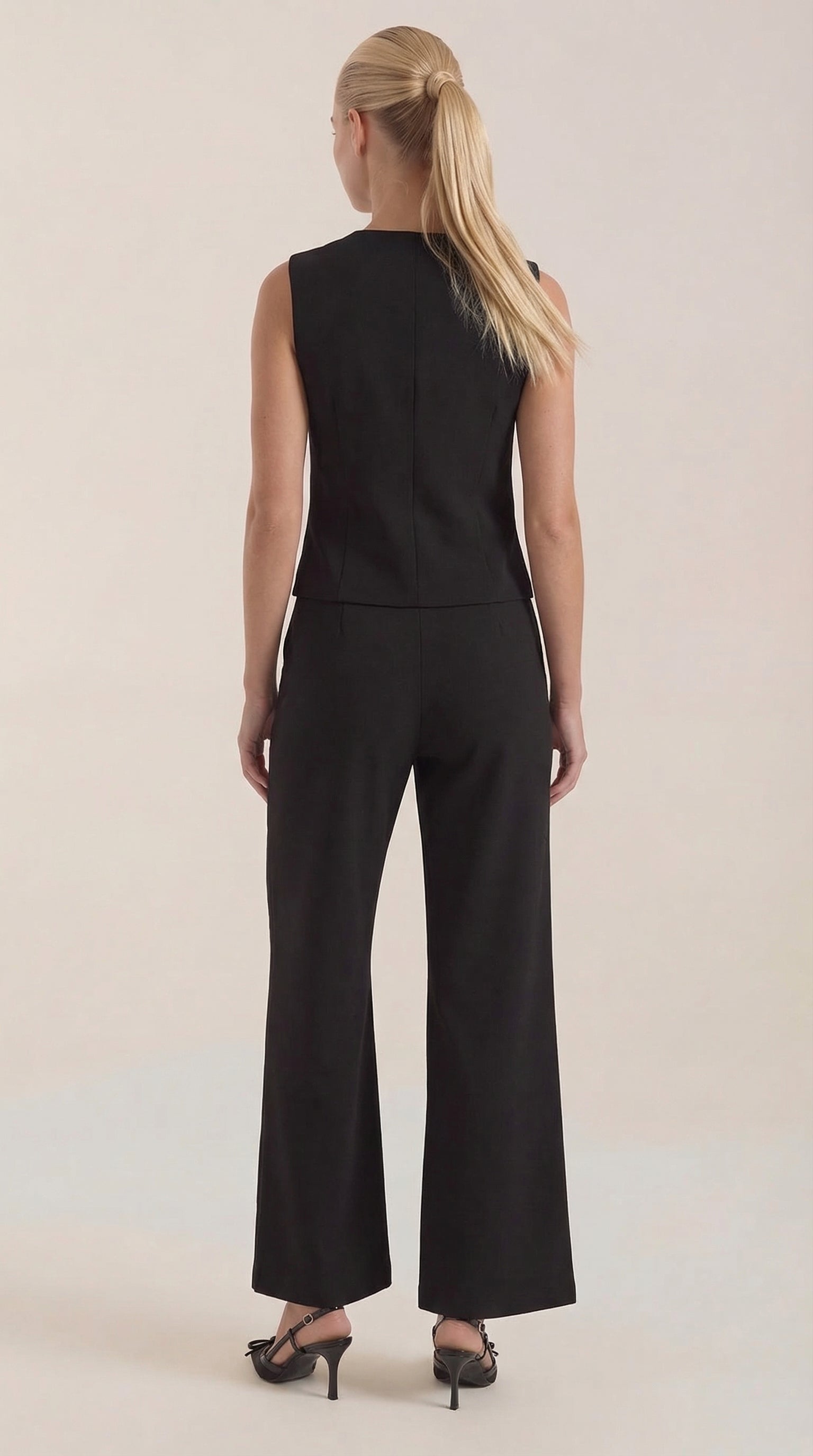 Elise | Traje elegante de dos piezas con escote en V para mujer