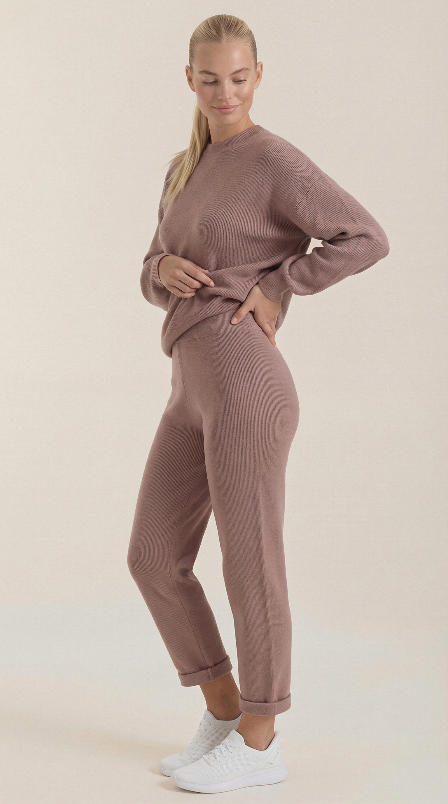 Conjunto Lounge Mavis Strick con Cuello Alto