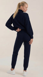 Conjunto Lounge Mavis Strick con Cuello Alto